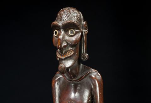 Kavakava statuette